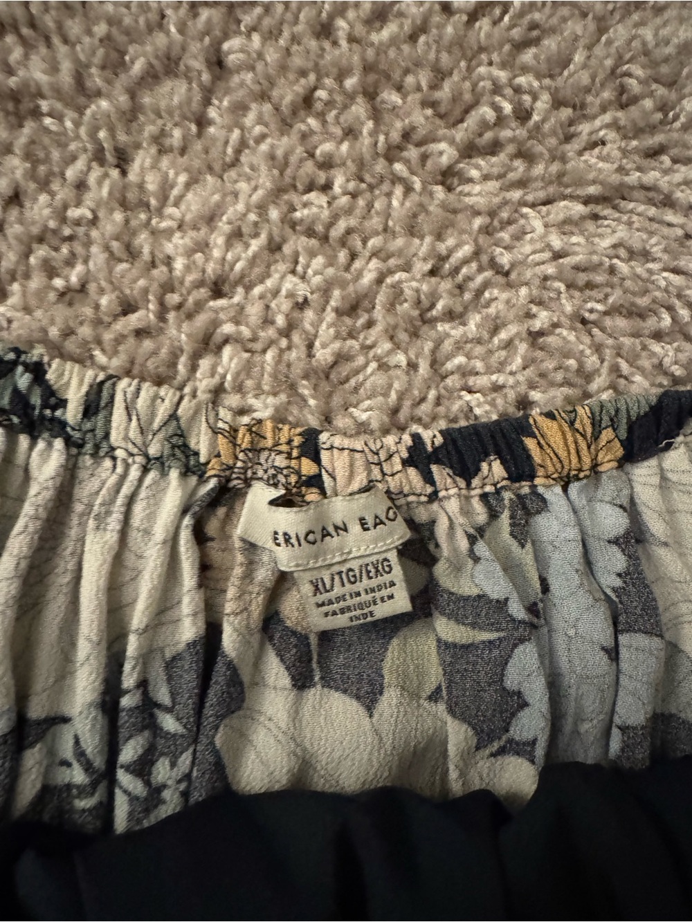 AE floral puff sleeve romper with pockets! - Picture 2 of 8